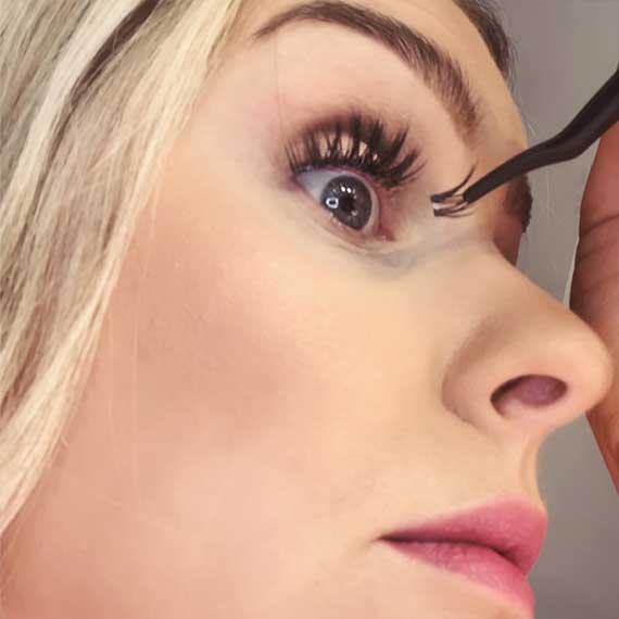 10 tips för en perfekt ögonfransförlängning